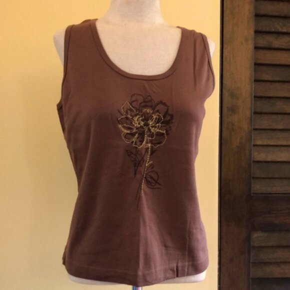 Lilly of California Tops - HP Floral Embroidered Brown Tank <3